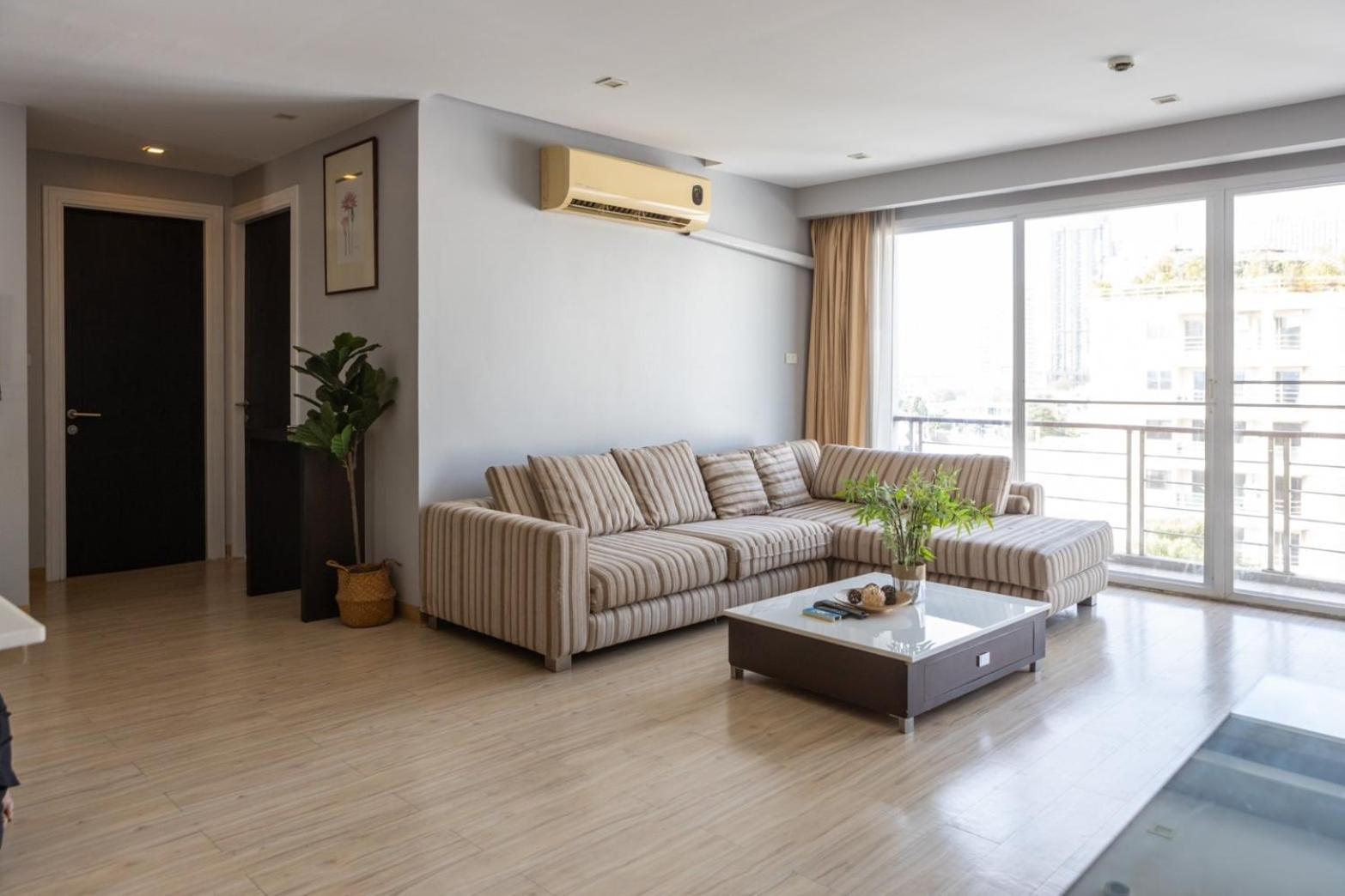 P Villa Lamoon Thonglor Бангкок Экстерьер фото