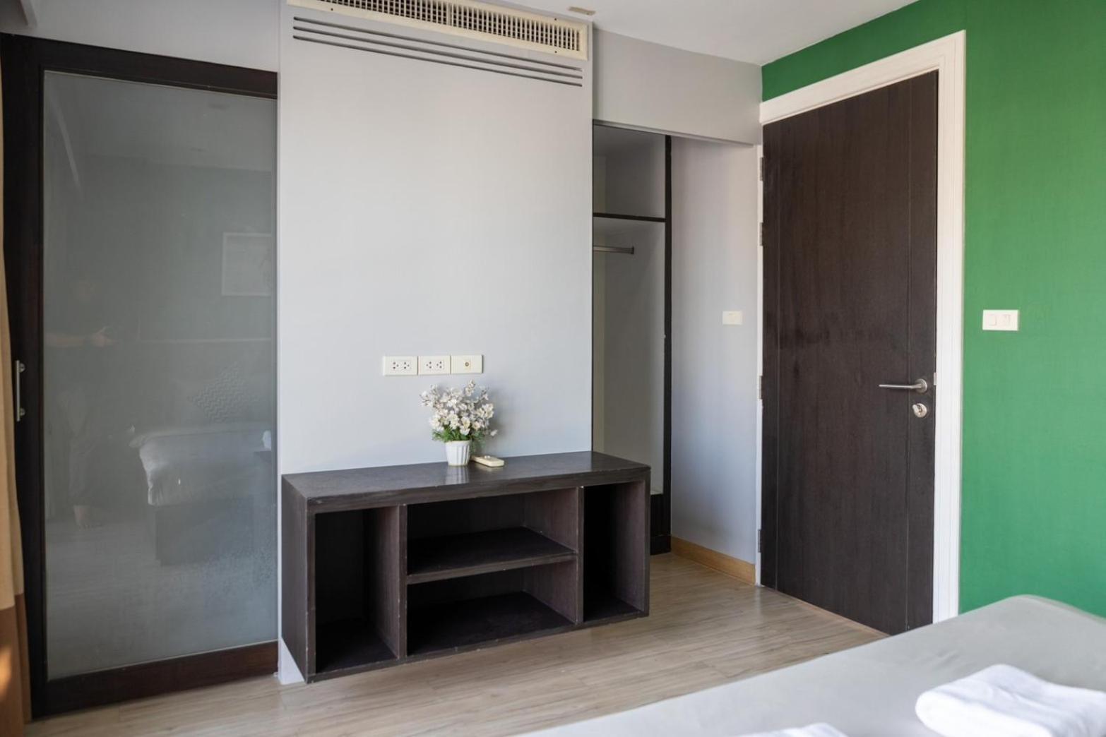 P Villa Lamoon Thonglor Бангкок Экстерьер фото